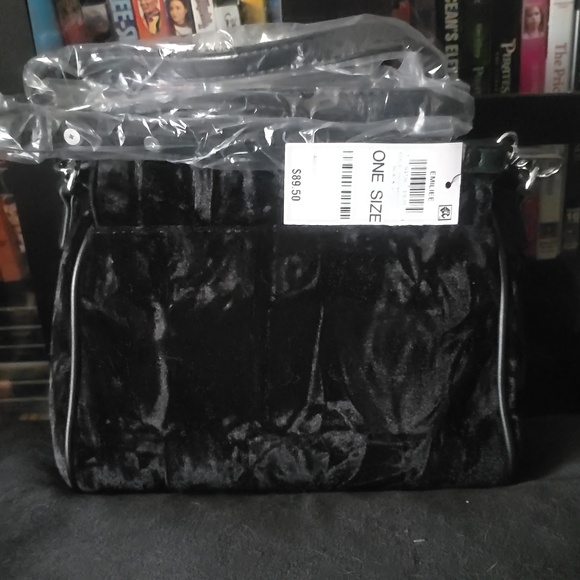 INC Crossbody bag. Black crushed velvet. - Picture 3 of 4